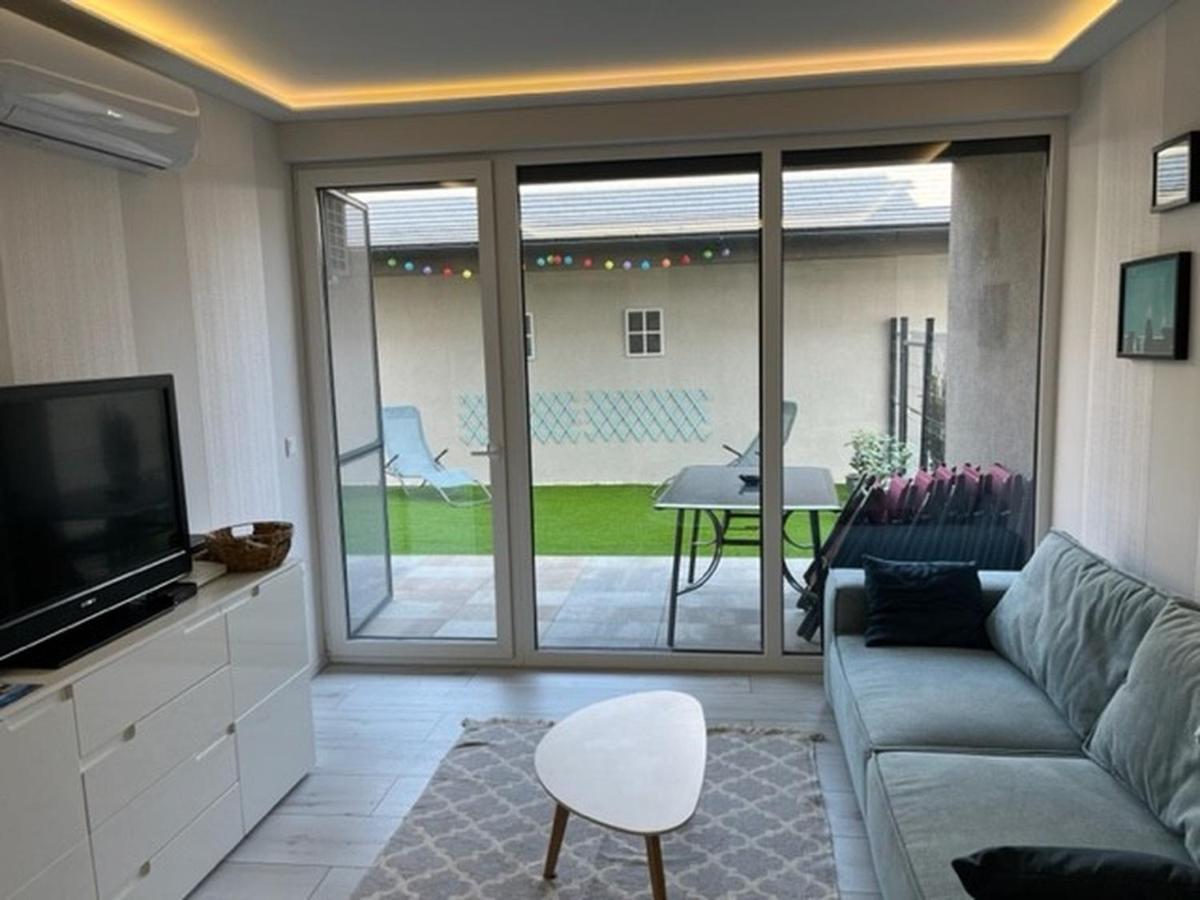 Petit Paul Apartman Keszthely Ngoại thất bức ảnh
