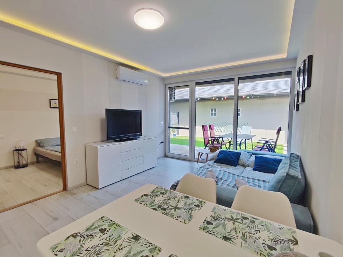 Petit Paul Apartman Keszthely Ngoại thất bức ảnh
