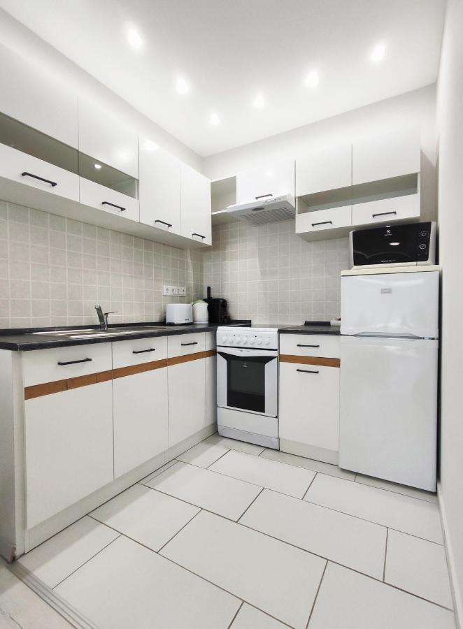 Petit Paul Apartman Keszthely Ngoại thất bức ảnh